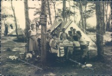 z25 foto isole tremiti campaggio gruppo di persone che fanno un pic nic