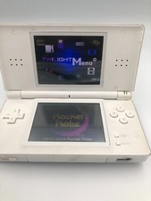 Nintendo DS Lite (With R4)