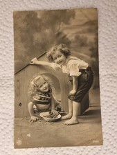 Cartolina Foto Bimbi che Giocano Casetta 1912 ZA1275 ^