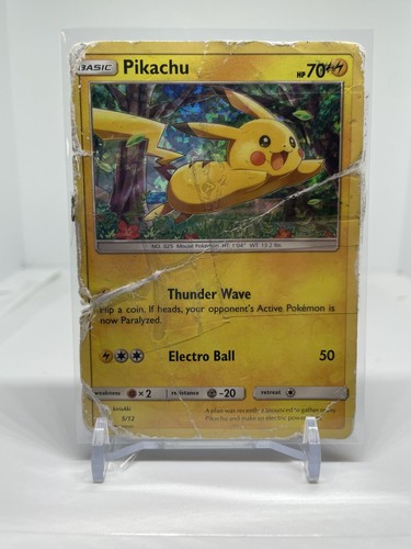 Pikachu holo 2016 - pikachu,