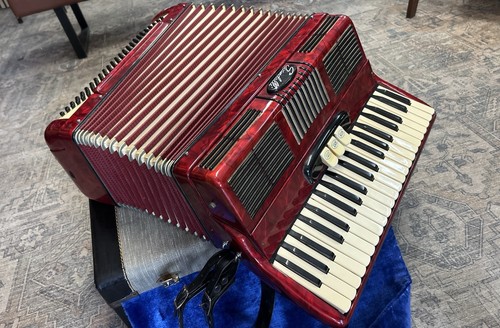 Scandalli vintage accordion - vintage,