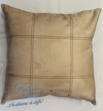 Cuscino arredo per divani, poltrone e letti. Collezione in velluto