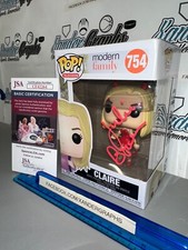 JULIE BOWEN CLAIRE MODERN