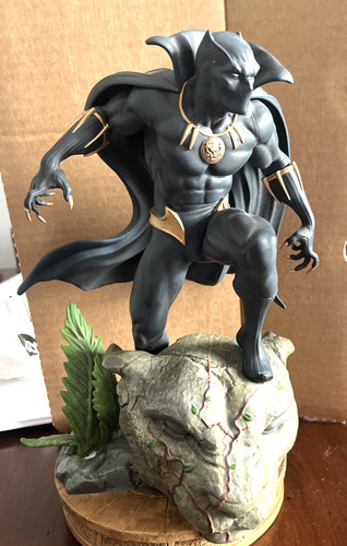Kotobukiya black panther - black,