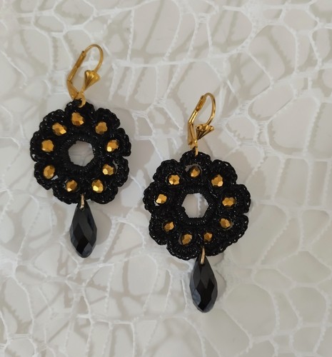 Orecchini uncinetto nero oro - orecchini,