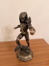 Predator sideshow - predator,