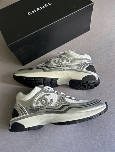 Chanel logo sneaker runner - cc,