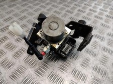 2013 KTM 690 DUKE 13 ABS Pompa