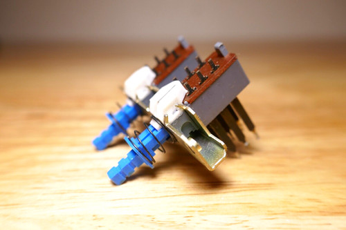 Interrupteur bouton loudness - bouton,