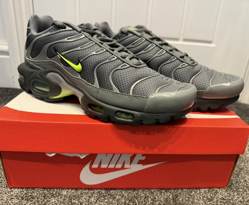 Air max plus smoke grey - air,