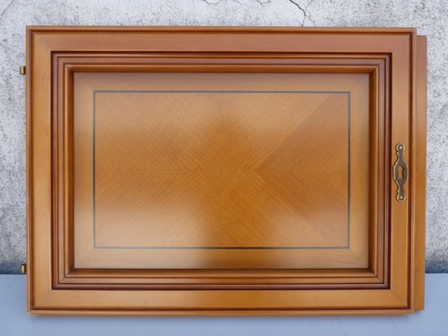 Vecchio più porta armadietto - vecchio,