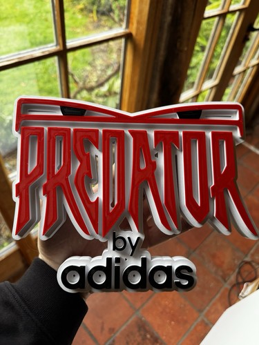 Insegna stile predator by - insegna, 3d