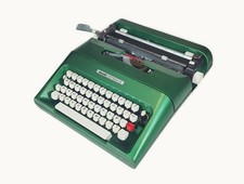 Vintage Olivetti Lettera 35