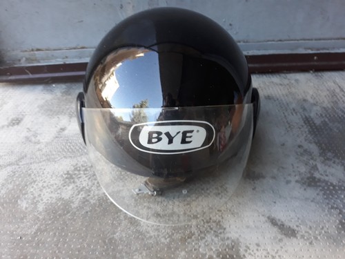 Casco moto scooter marca bye - o,