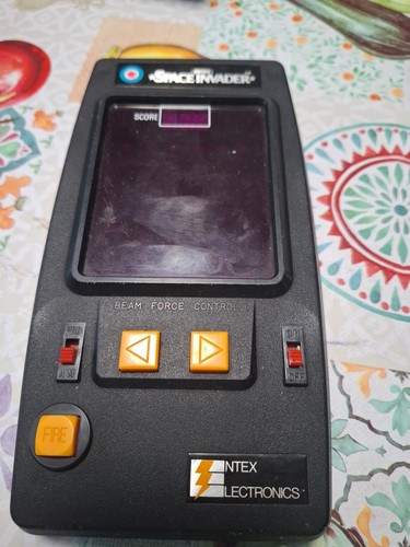 1980 entex space invaders - entex,