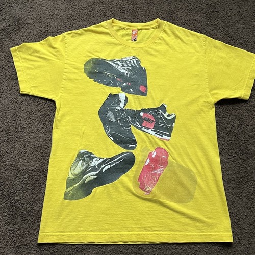 Shirt grafica sneaker gialla - t-shirt,