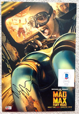 NICHOLAS HOULT FIRMATO MAD MAX