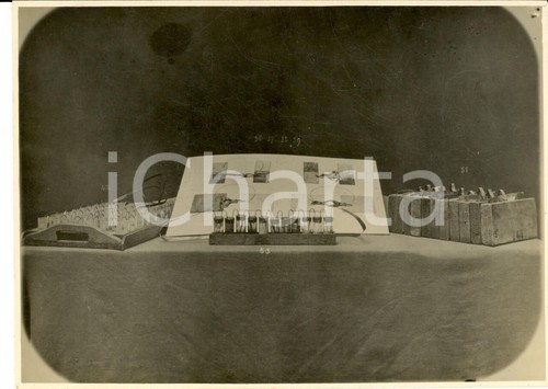 1927 como esposizione - 1927, voltiana