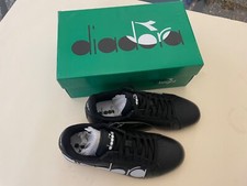 Scarpe diadora nuove in ecopelle numero 39 nere e bianche nuove con etichetta