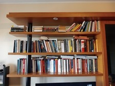 libreria con vetrinetta e cassetti