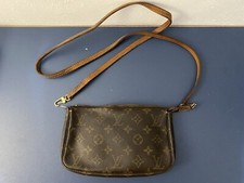 LOUIS VUITTON Monogram