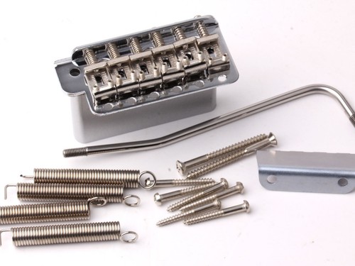 Tremolo fender repro pre - tremolo,