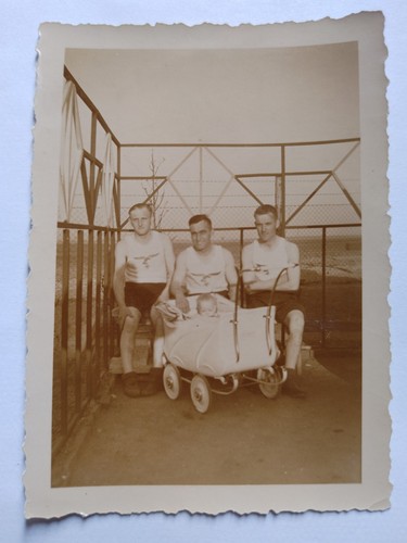 Vintage 1940 german soldiers - vintage,