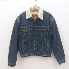 Levi’s sherpa lined trucker