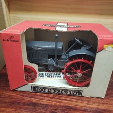 Modellismo scala 1/16 McCormick Deering trattore 15-30 HP ZSM722 nuovo con scatola