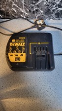 DeWalt DE0246 Caricabatterie