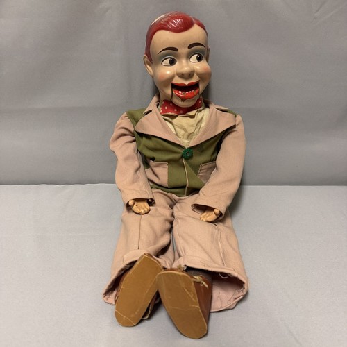 Bambola manichino ventriloquo