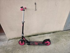 Monopattino a spinta ragazza