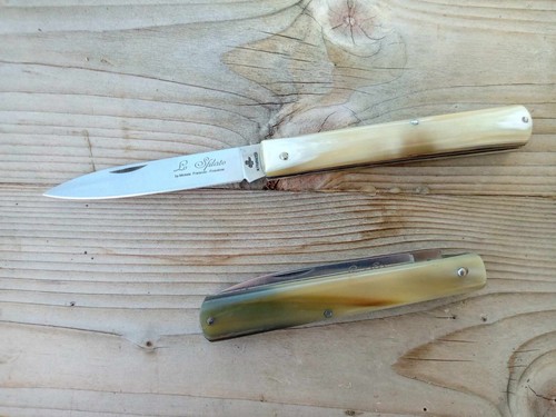 Coltello apertura manuale