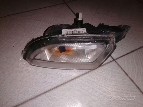 Faretto antinebbia lancia - sx,