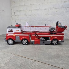 Motore camion dei pompieri Paw Patrol Marshall Ultimate Rescue - luci e suoni