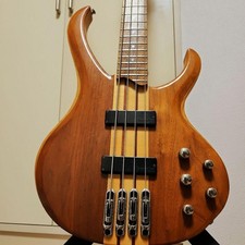 [Base] Basso elettrico Ibanez