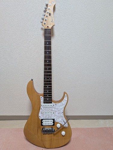 Yamaha pacifica 604w electric - pacifica,