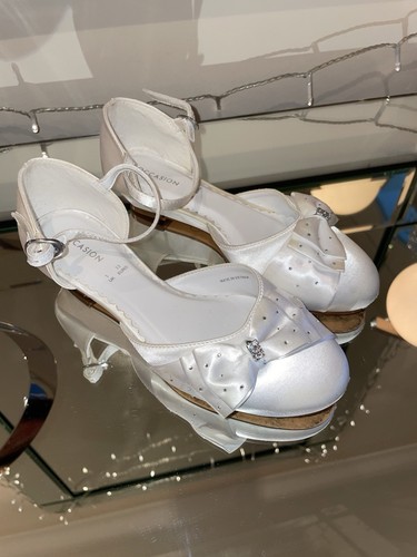 Splendide scarpe piccola - piccola, prima