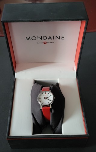Montre mondaine 25mm quartz - montre,