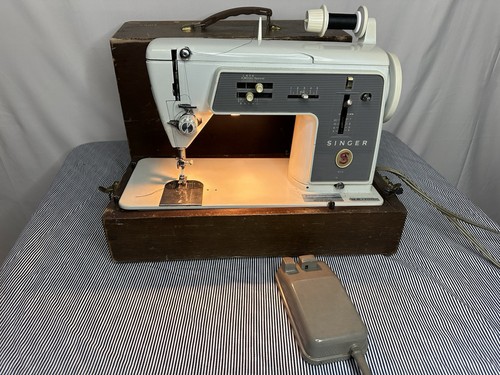 Vintage 1960 singer sewing - 1960's,