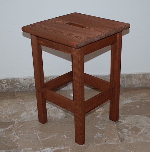 Sgabello legno poggiapiedi - in,