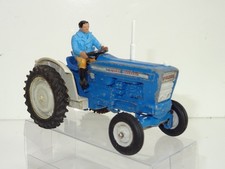 BRITAINS 9527 TRATTORE FORD