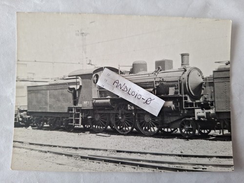 Fotografia deposito locomotive - fotografia,