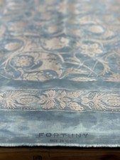 fortuny tessuto ornato disegno medievale da cortile