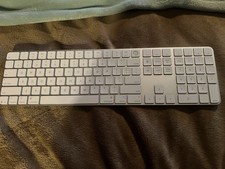 Apple Magic Keyboard con