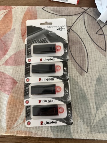 Kingston datatraveler exodia - datatraveler,