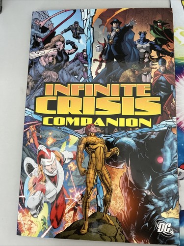 Infinite crisis companion - crisis, (dc