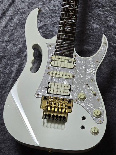 Chitarra elettrica usata