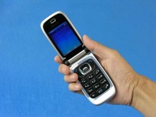 Telefono cellulare sbloccato Nokia 6131 pieghevole nero GPRS fotocamera Bluetooth mp3 originale