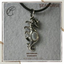 Pendente SEAHORSE unisex in Argento 925% brunito con madreperla